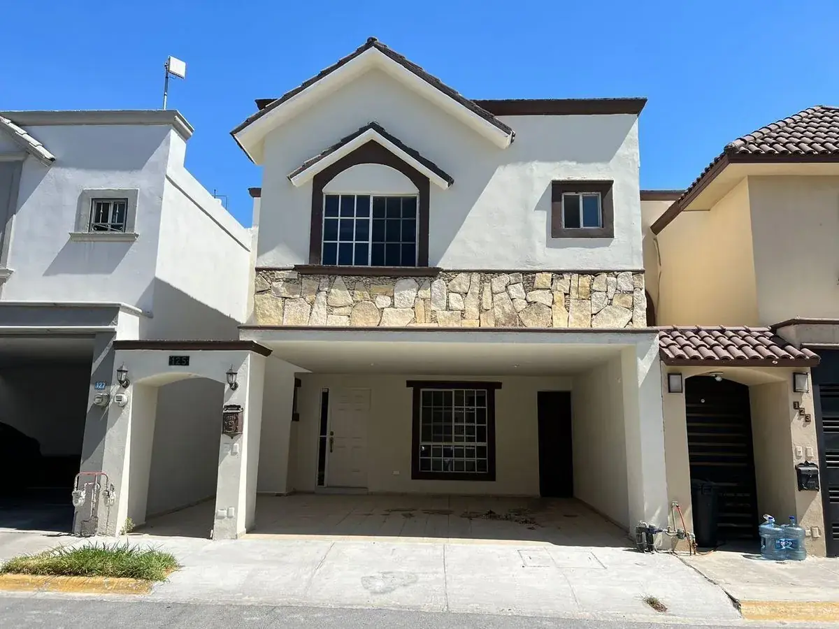 Casa en Renta en Privadas de Anáhuac Sector Francés