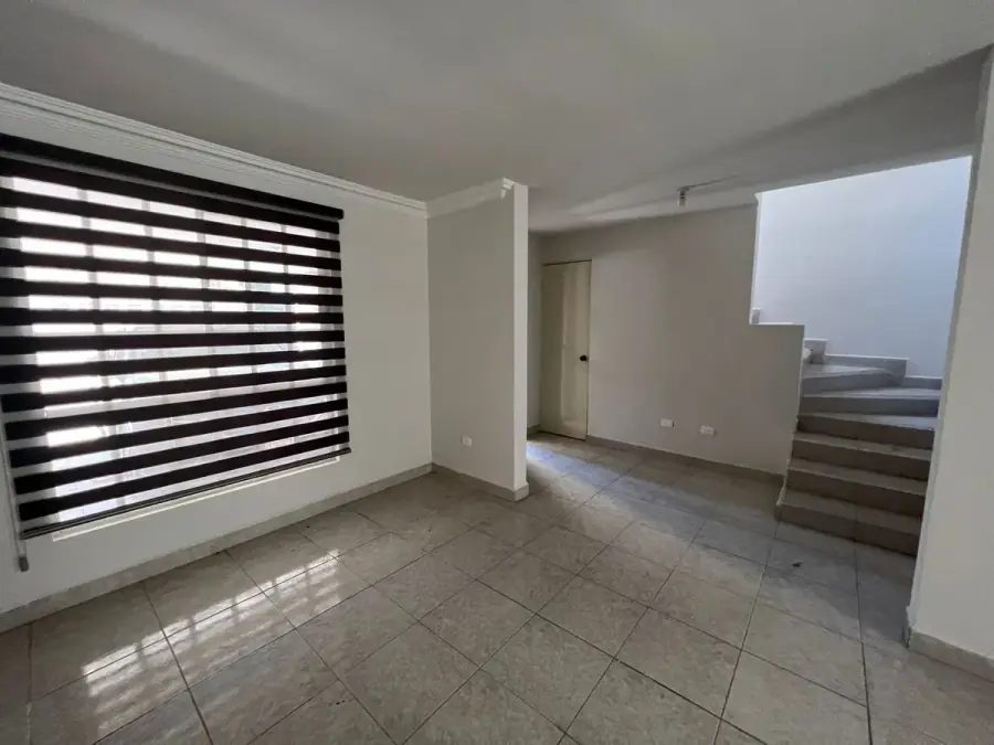 Fotografía 2 de Casa en Renta en Privadas de Anáhuac Sector Francés