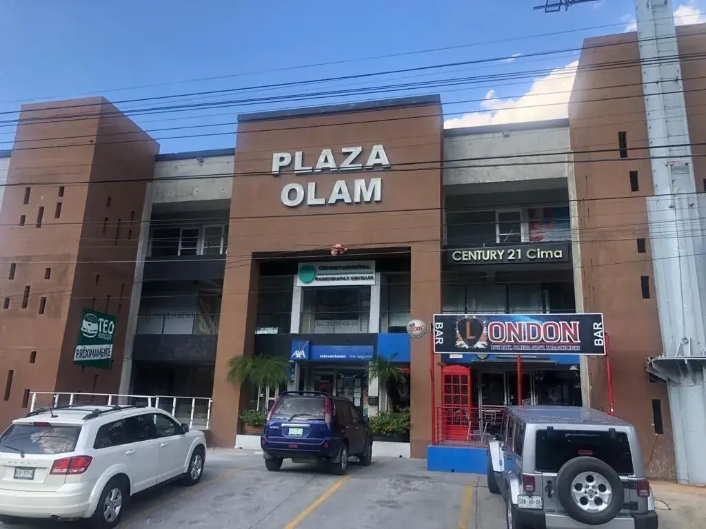 Local Comercial en Renta en Cumbres 4to. Sector