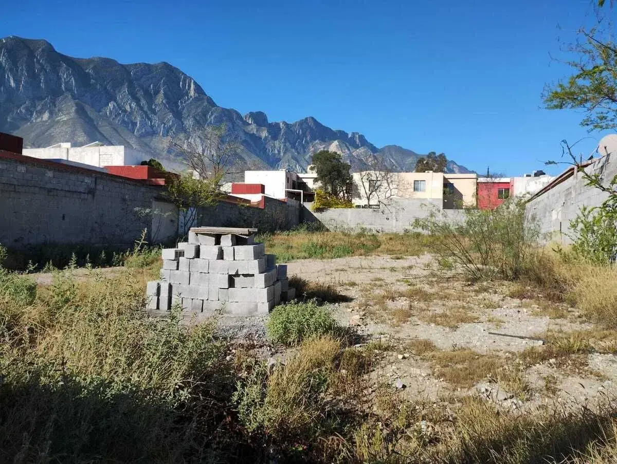 Terreno en Venta en el Centro de Santa Catarina, N.L.