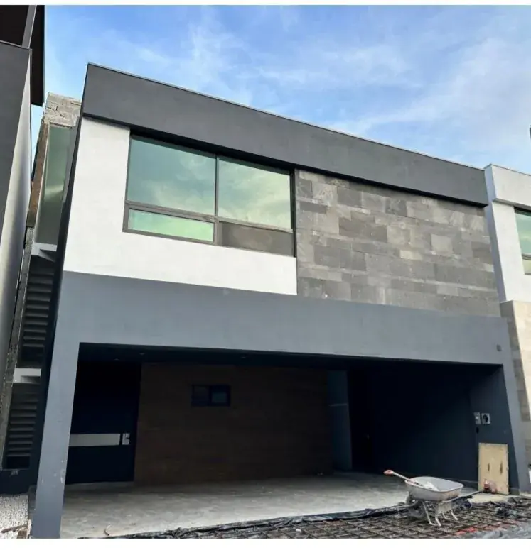 CASA EN  VENTA  MÍTICA  CARRETERA  NACIONAL