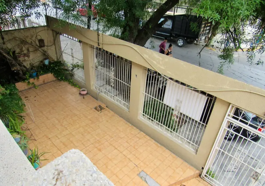 Fotografía 3 de CASA EN VENTA  EN FRACCIONAMIENTO CENTRO AL SUR DE MONTERREY