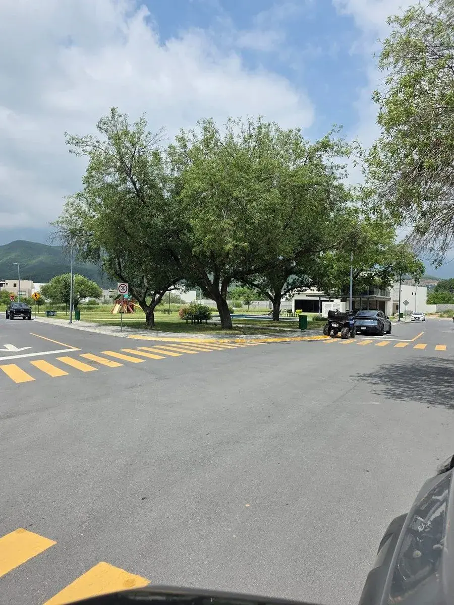 Fotografía 12 de Terreno en venta Fraccionamiento Las Esmeraldas, Monterrey N.L.