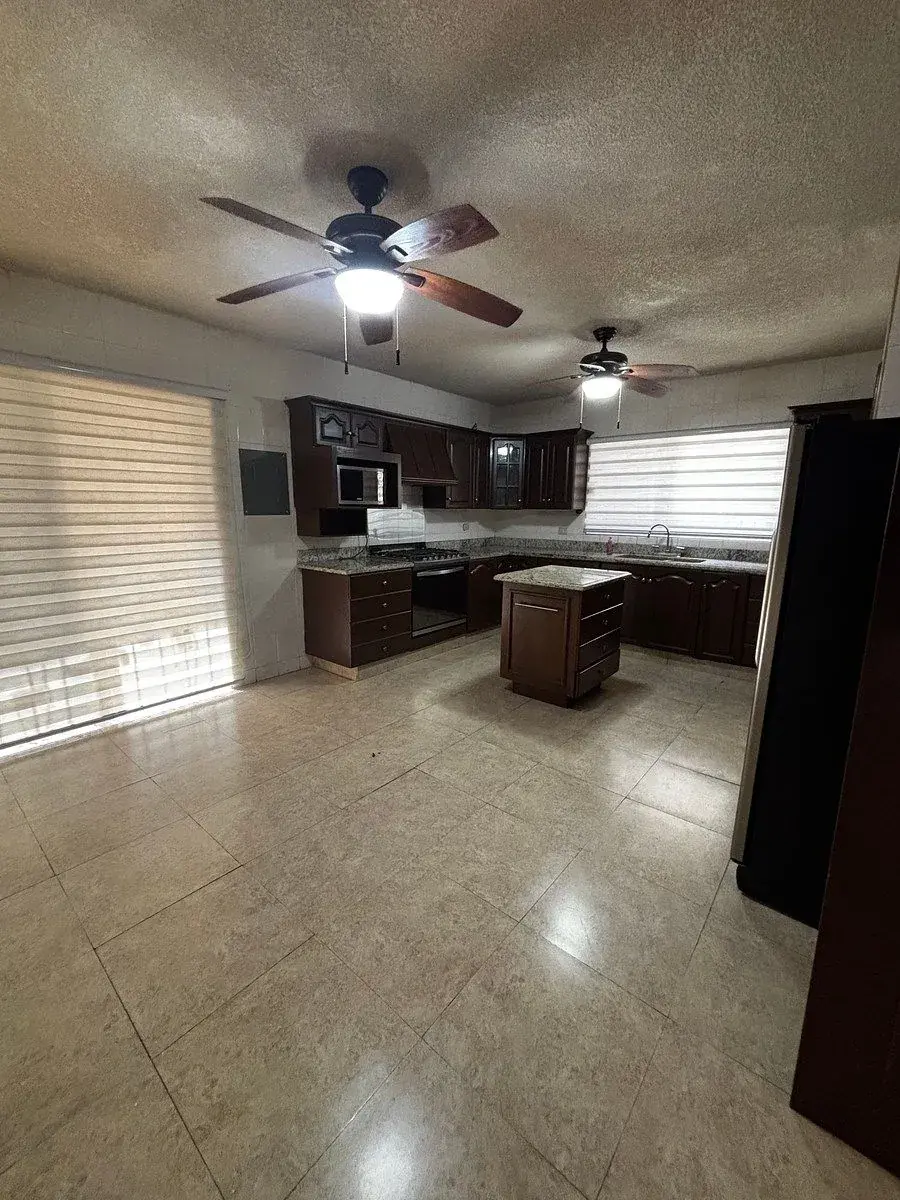 Fotografía 3 de Venta casa CONTRY LA SILLA 8o sector