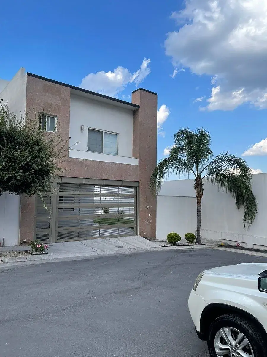 Fotografía 24 de CASA EN VENTA CUMBRES SAN AGUSTIN (Terreno excedente)