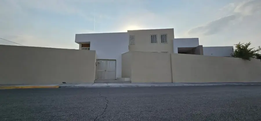 Fotografía 2 de Dos Casas en Venta en Contry, Monterrey N.L