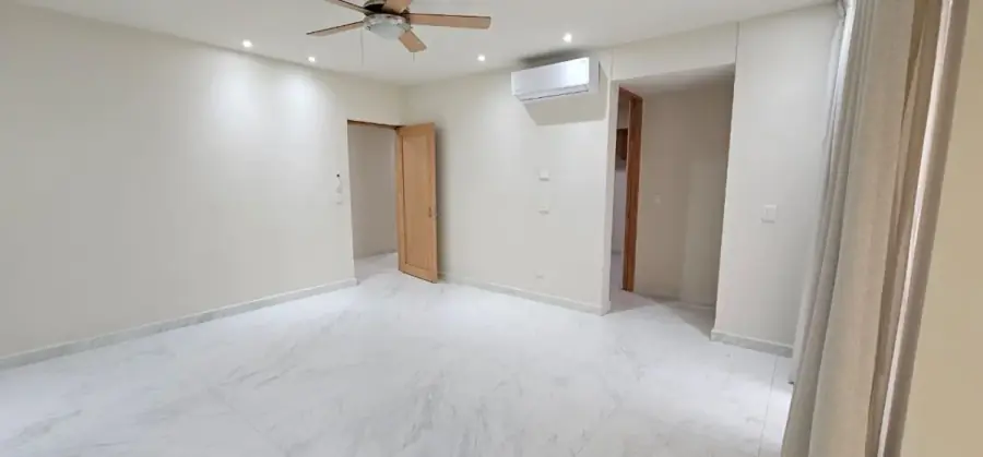 Fotografía 34 de Dos Casas en Venta en Contry, Monterrey N.L