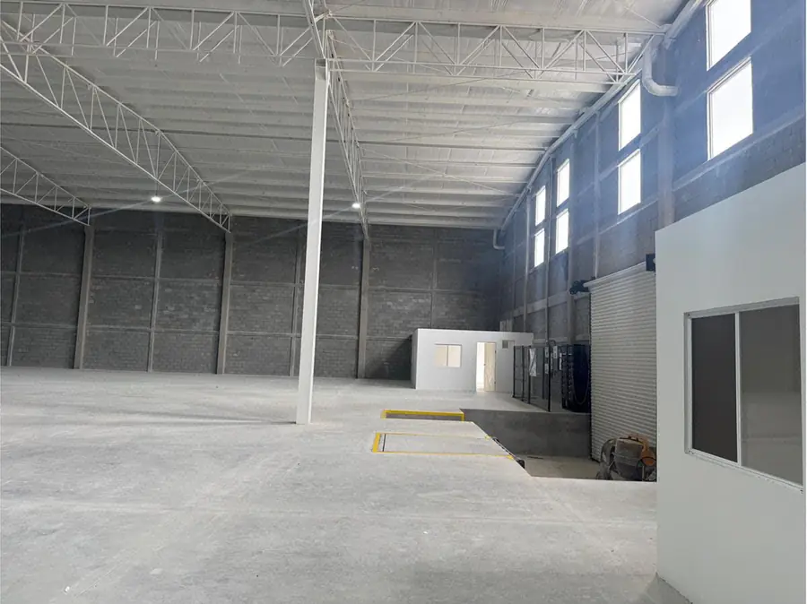 Fotografía 3 de En venta bodega 1,600 m2 nueva Parque Ekkos