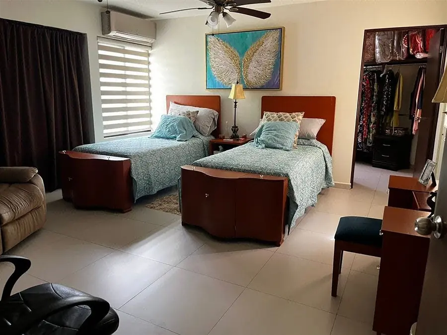 Fotografía 6 de RESIDENCIA EN VENTA EN CONTRY LA SILLA 5TO SECTOR