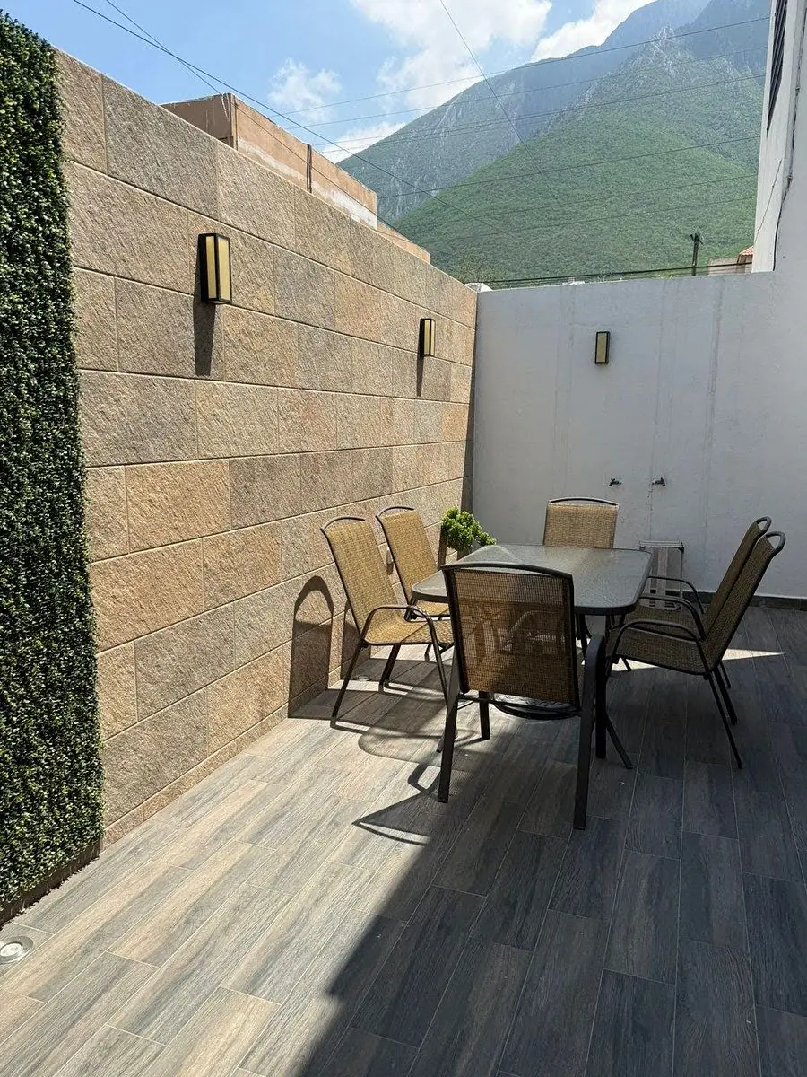 Fotografía 9 de VENTA CASA P SILLA