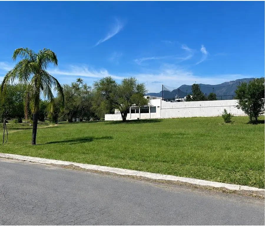 Fotografía 3 de Terreno en Venta Ciudad del Sol   1,553m2  (campo de golf)