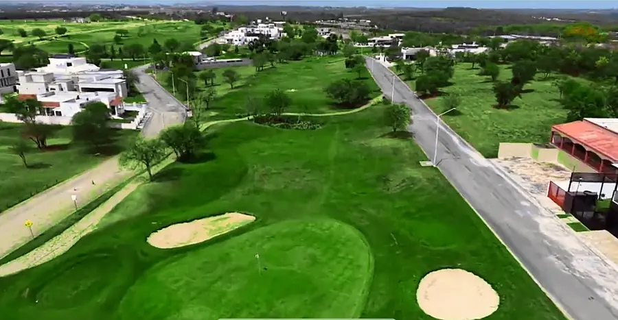 Fotografía 6 de Terreno en Venta Ciudad del Sol   1,553m2  (campo de golf)