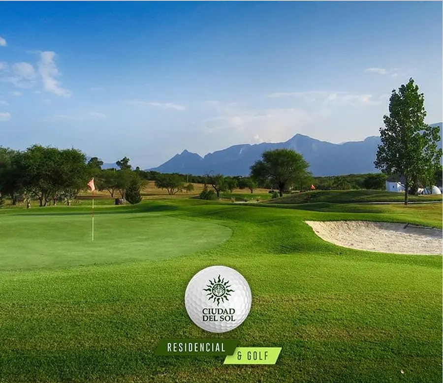 Fotografía 8 de Terreno en Venta Ciudad del Sol   1,553m2  (campo de golf)